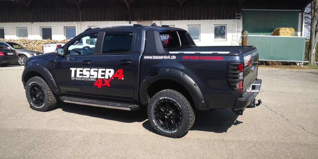 FORD RANGER Wildtrak GRAU TESSER4x4 + HURTER