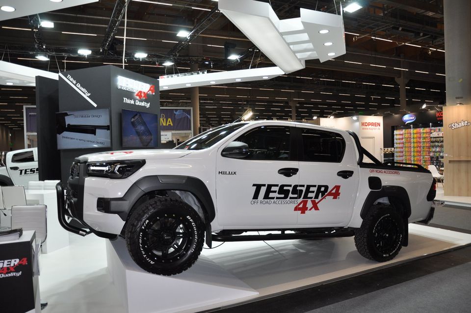 toyota_weiss_003